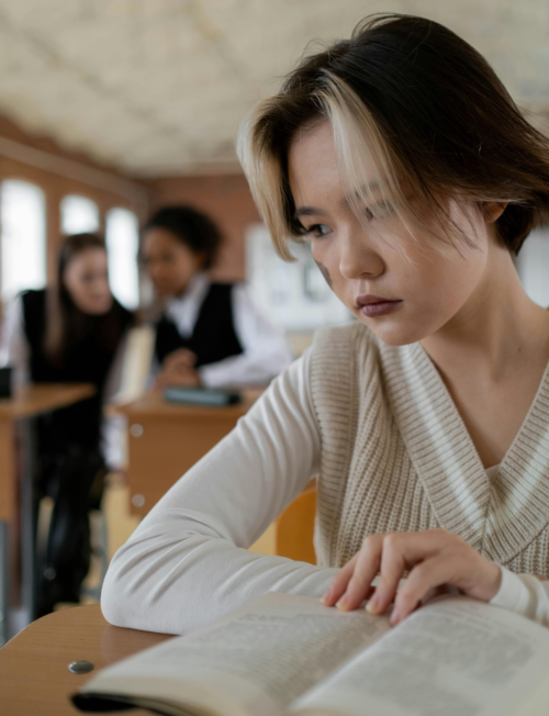 <p><strong>Être victime de cyberintimidation est une expérience angoissante et isolante.</strong></p><p>La plupart des enfants et des adolescents victimes de cyberintimidation sont également victimes d'intimidation en personne. Cependant, lorsque cela se produit en ligne, l'intimidation peut devenir incessante.</p><p>Découvrez ce que les parents et les autres personnes de confiance peuvent faire pour aider.</p>